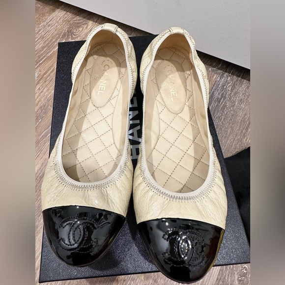 Chanel classic ballet flats - Picture 1 of 3